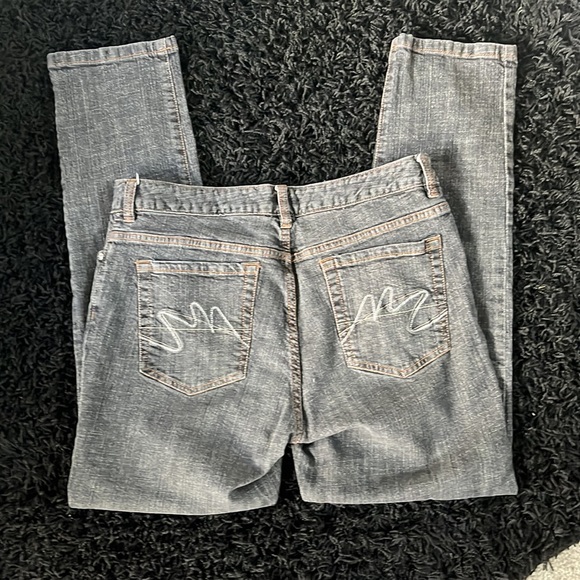 Metro 7 | Straight Leg Jeans - Picture 4 of 4